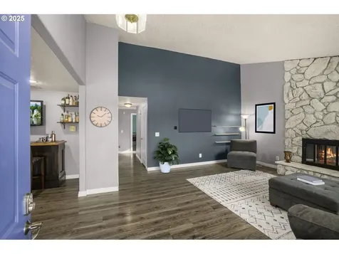 1624 NE 12th Avenue Hillsboro OR 97124