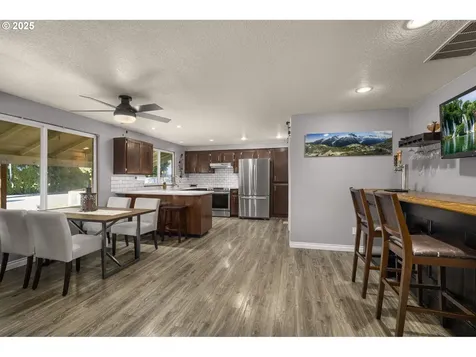 1624 NE 12th Avenue Hillsboro OR 97124