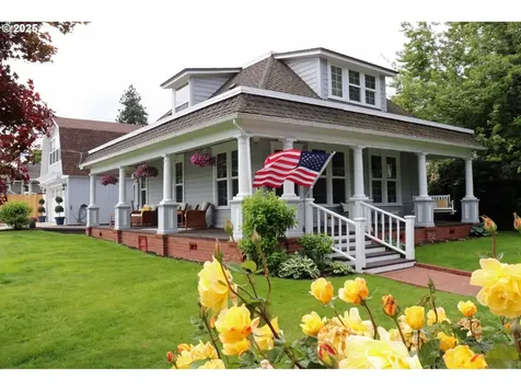 1011 May Street Hood River OR 97031
