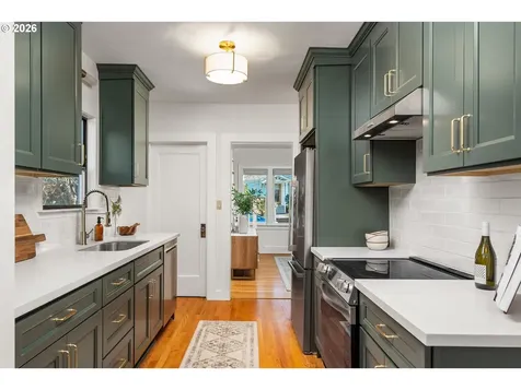 1845 SE 58th Avenue Portland OR 97215