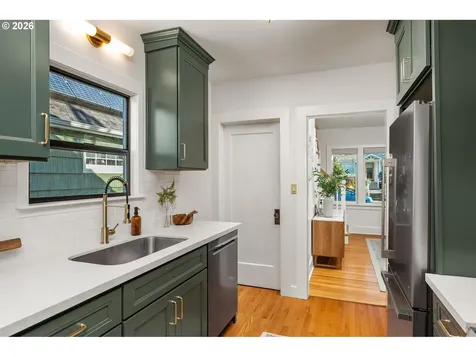 1845 SE 58th Avenue Portland OR 97215