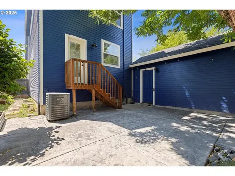 2537 N Winchell Street Portland OR 97217