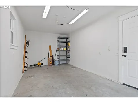2537 N Winchell Street Portland OR 97217