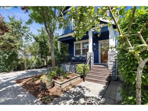 2537 N Winchell Street Portland OR 97217