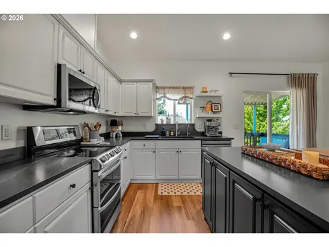 575 NE Caden Court Estacada OR 97023