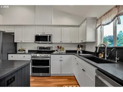 575 NE Caden Court Estacada OR 97023
