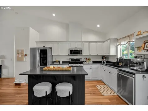 575 NE Caden Court Estacada OR 97023
