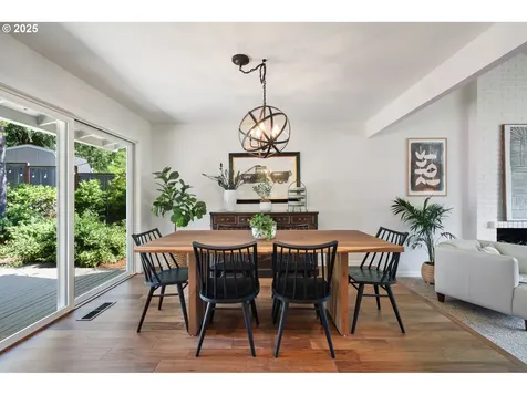 1437 Greentree Circle Lake Oswego OR 97034