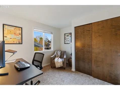 1437 Greentree Circle Lake Oswego OR 97034