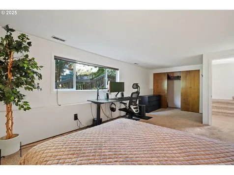 1437 Greentree Circle Lake Oswego OR 97034