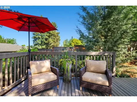 1437 Greentree Circle Lake Oswego OR 97034