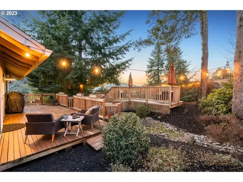 1437 Greentree Circle Lake Oswego OR 97034