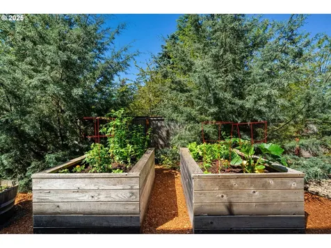 1437 Greentree Circle Lake Oswego OR 97034