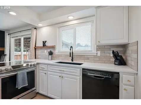 106 Monterey Drive Kelso WA 98626