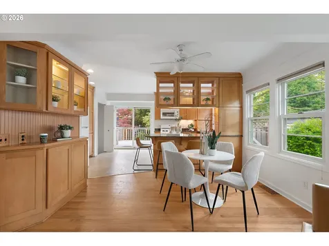 7748 SW Burlingame Avenue Portland OR 97219
