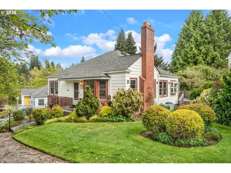 7748 SW Burlingame Avenue Portland OR 97219