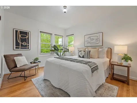 7748 SW Burlingame Avenue Portland OR 97219