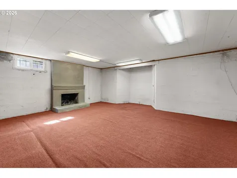 7748 SW Burlingame Avenue Portland OR 97219