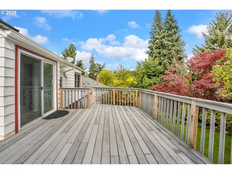 7748 SW Burlingame Avenue Portland OR 97219