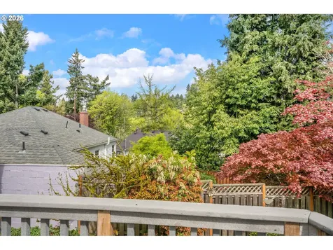 7748 SW Burlingame Avenue Portland OR 97219