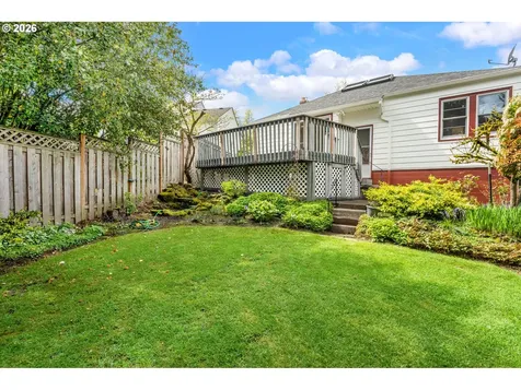 7748 SW Burlingame Avenue Portland OR 97219