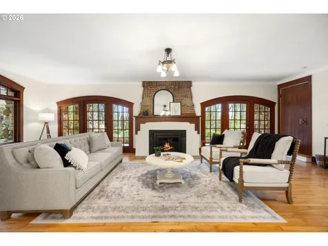 49 Briarwood Road Lake Oswego OR 97034