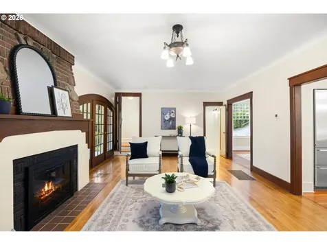 49 Briarwood Road Lake Oswego OR 97034