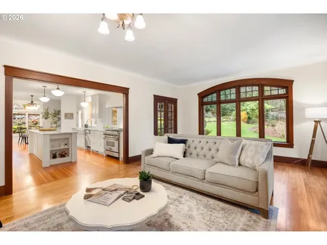 49 Briarwood Road Lake Oswego OR 97034