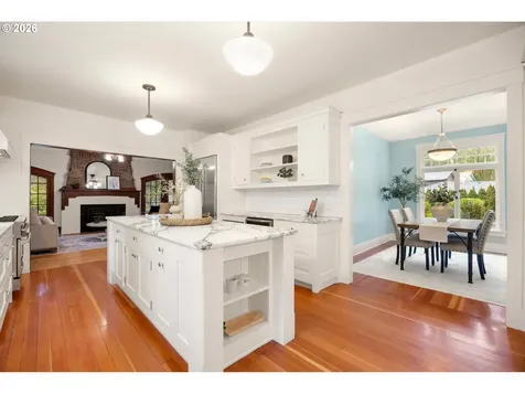 49 Briarwood Road Lake Oswego OR 97034