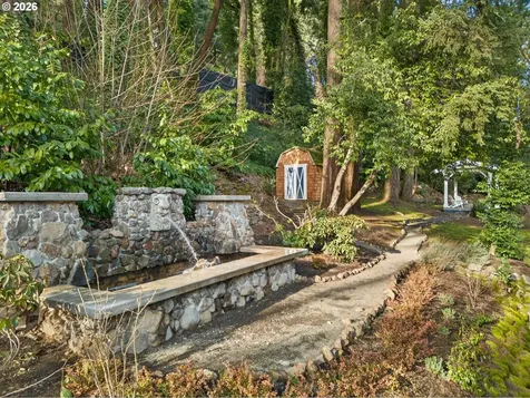 49 Briarwood Road Lake Oswego OR 97034