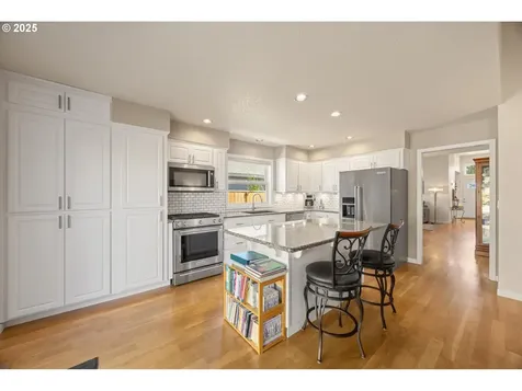 16757 SW Jordan Way Portland OR 97224