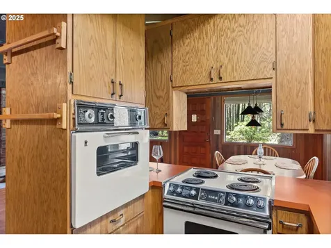 55482 Delta Road Blue River OR 97413