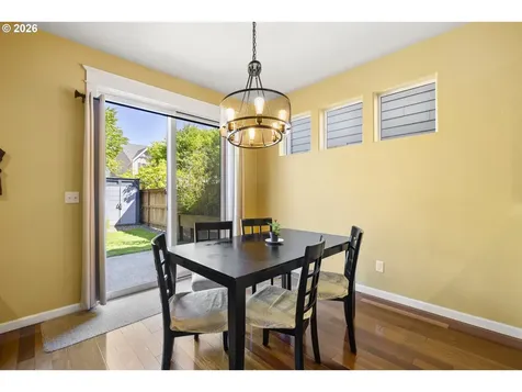 328 N Oak Leaf Street Newberg OR 97132
