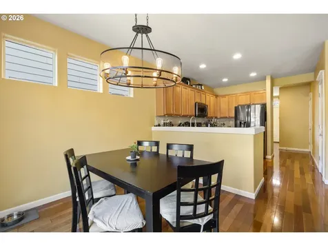 328 N Oak Leaf Street Newberg OR 97132