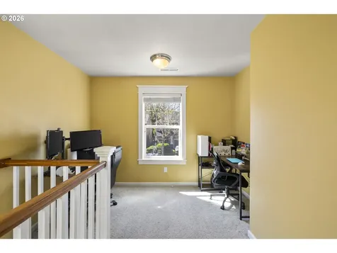 328 N Oak Leaf Street Newberg OR 97132