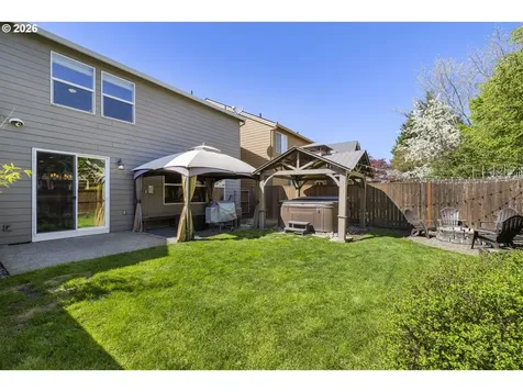 328 N Oak Leaf Street Newberg OR 97132