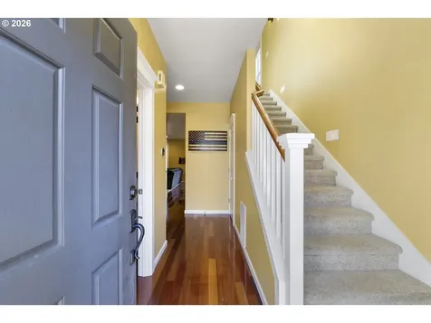 328 N Oak Leaf Street Newberg OR 97132
