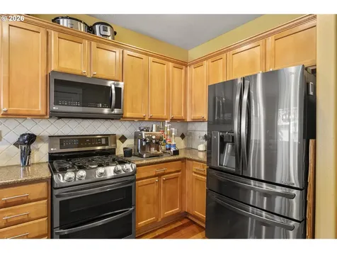 328 N Oak Leaf Street Newberg OR 97132