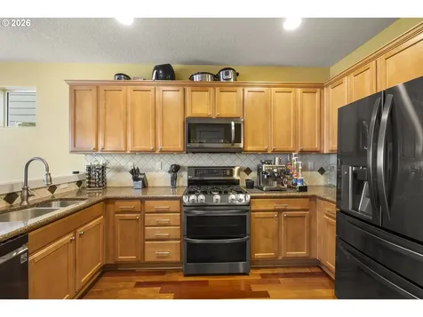 328 N Oak Leaf Street Newberg OR 97132