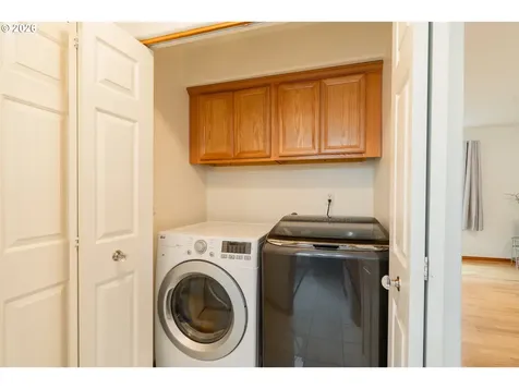 7870 SE Springwater Drive Portland OR 97206