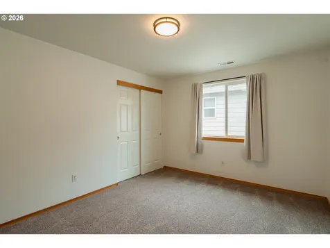 7870 SE Springwater Drive Portland OR 97206