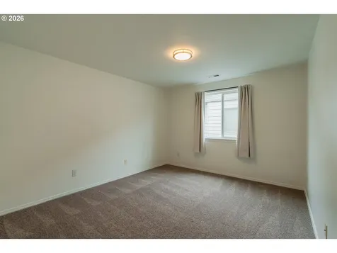 7870 SE Springwater Drive Portland OR 97206