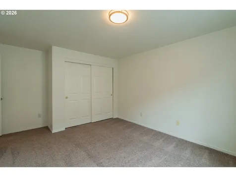 7870 SE Springwater Drive Portland OR 97206