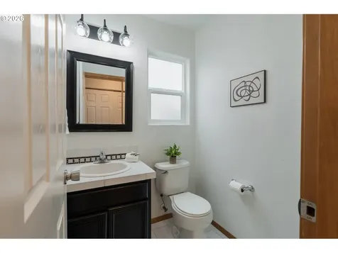 7870 SE Springwater Drive Portland OR 97206