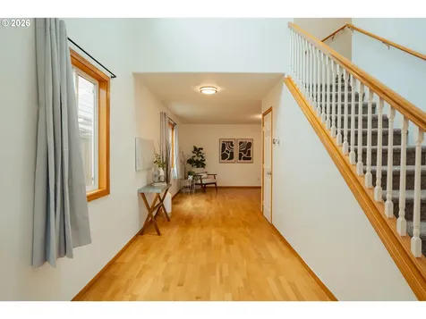 7870 SE Springwater Drive Portland OR 97206
