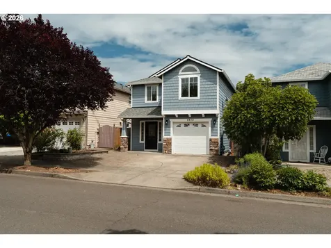 7870 SE Springwater Drive Portland OR 97206