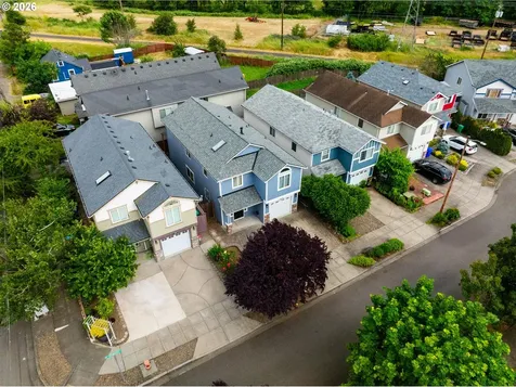 7870 SE Springwater Drive Portland OR 97206