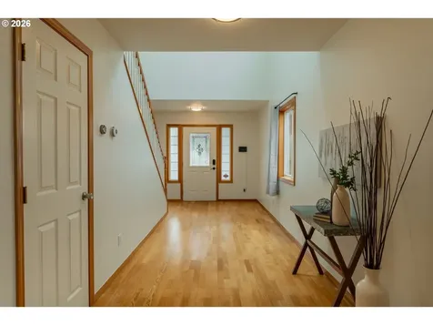 7870 SE Springwater Drive Portland OR 97206