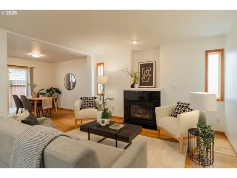 7870 SE Springwater Drive Portland OR 97206