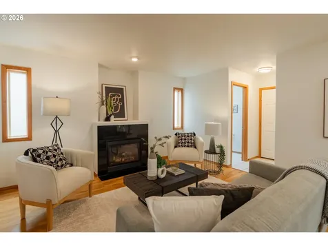 7870 SE Springwater Drive Portland OR 97206